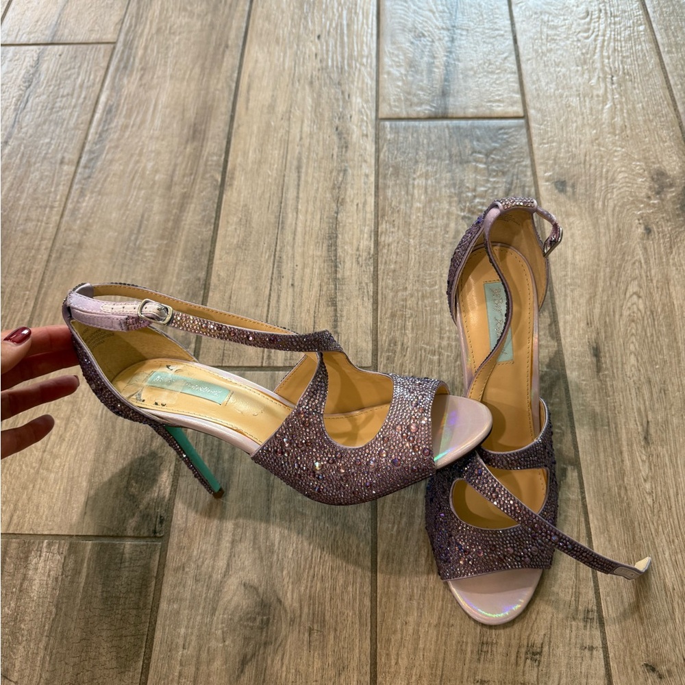 Elegant Purple rhinestone Heels